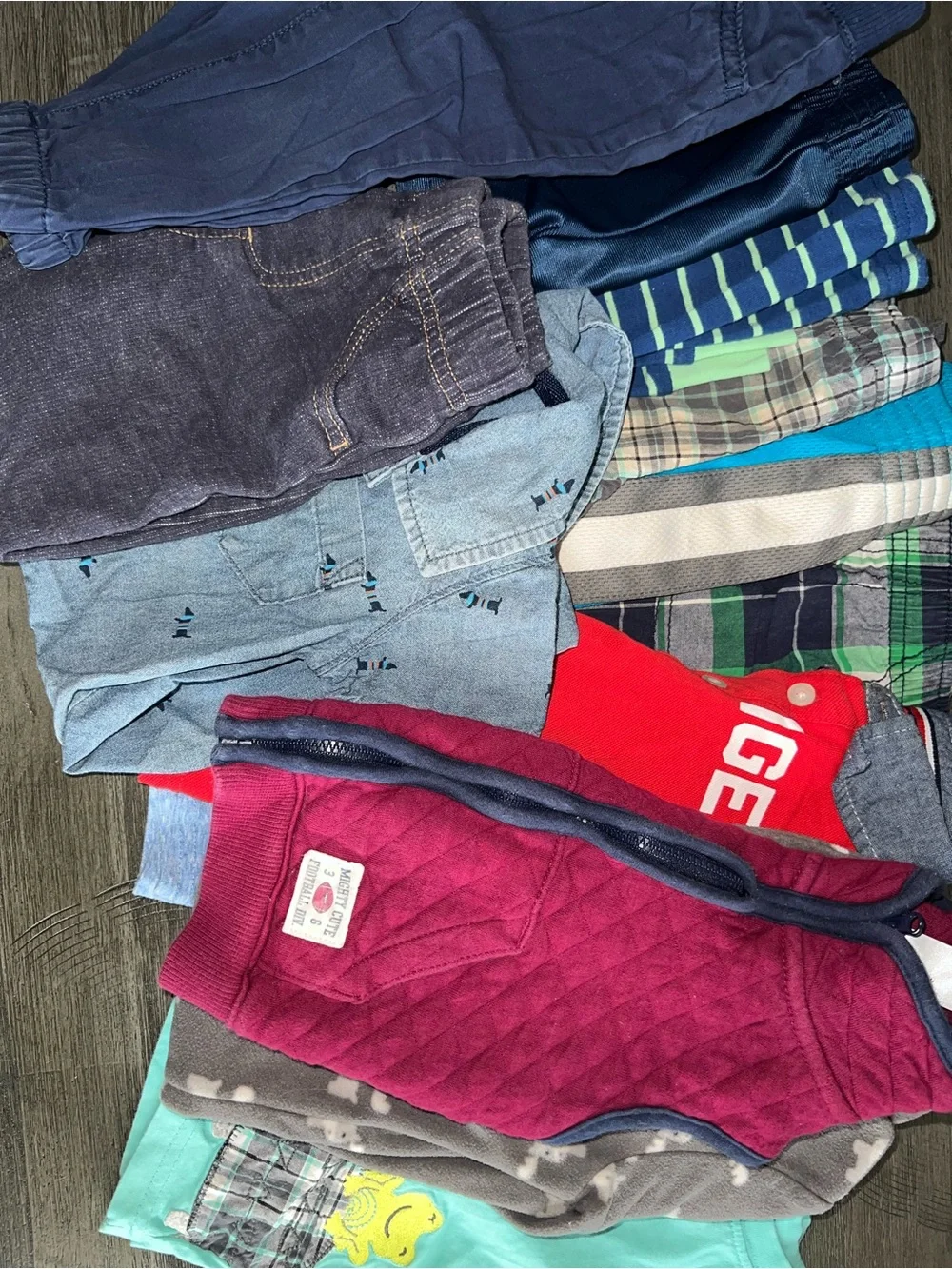 Mixed Boys' 12 month Clothing Bundle - Navy, Red, Teal, Gray & Green - Picture 2 of 6